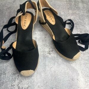 Sierra espadrilles black ankle
Lace up sandals women’s size 7